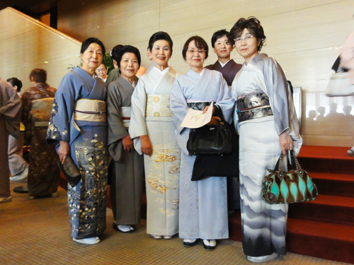 講師と生徒で記念写真②