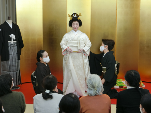花嫁の着付け-白無垢出来上がり