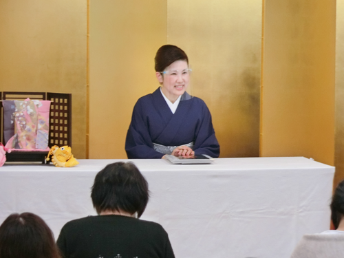 着物の歴史講義の様子２－三浦校長