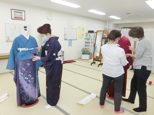 振袖の着せ方②