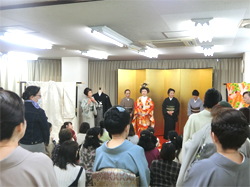 合同授業「花嫁の着付け、きものの歴史」