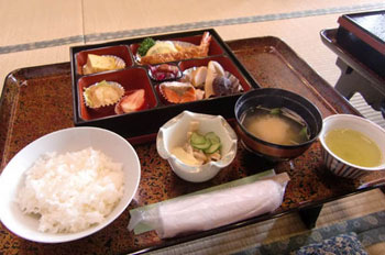 美味しいお食事に舌鼓♪