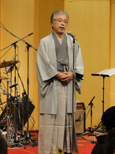 ▲木村理事長

「今年のテーマは『底辺を広げよう』 です。経験値を重ね、底辺を広げる ことが、自分自身のグレードアップに なります。」