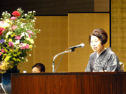 【大月学院長挨拶 】<br />「日本の財産である【きもの】と年中行事を、皆さまと一緒に大切に守っていきたいと思います。｣