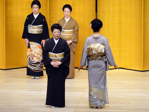 横浜校 大川校長<br />色留袖の帯結び 【寿ぎ】